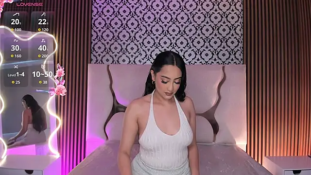 BEELLA TAY1 online show from December 2025 12:54:01 PM