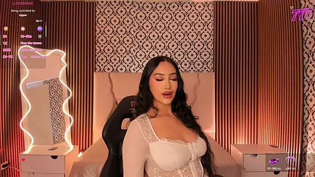 BEELLA TAY1 online show from April 2026 06:09:01 PM