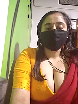 Lovely Shanayaa online show from November 2025 06:57:01 PM