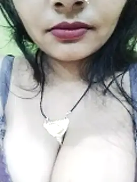 kiara-simmi online show from October 2025 06:29:01 PM