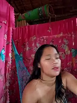 Snapshot of sweet_lara33 chatting on October 2025 01:07:02 AM sweet lara33 online show from October 2025 01:07:02 AM