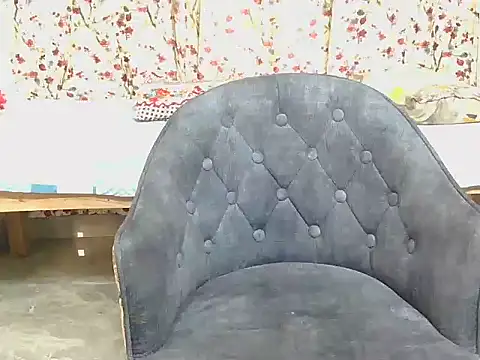 Snapshot of hii_tanisha chatting on November 2025 06:28:02 AM hii tanisha online show from November 2025 06:28:02 AM