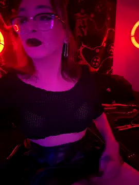 MiniMonroe online show from November 2025 09:13:01 AM