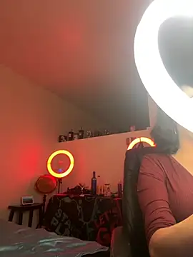 MiniMonroe online show from November 2025 06:23:02 AM