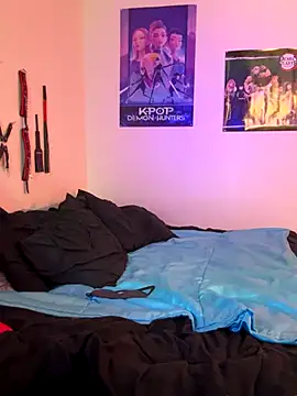 MiniMonroe online show from December 2025 07:51:02 AM