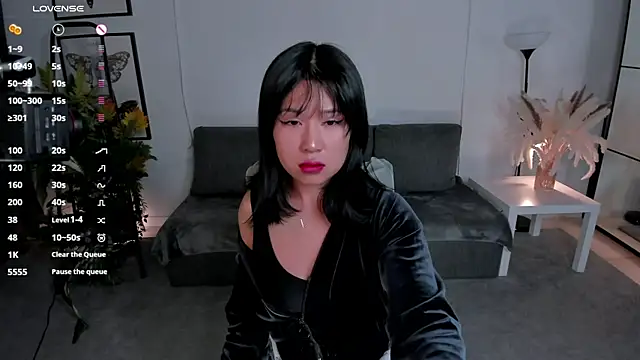 Erika Kim online show from January 2026 07:01:01 AM