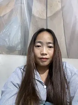 Snapshot of Maymay__ chatting on October 2025 03:20:01 PM Maymay online show from October 2025 03:20:01 PM