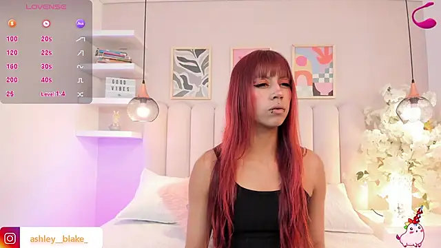 Snapshot of Isabella__gonzalez_ chatting on November 2025 03:28:02 AM Isabella gonzalez online show from November 2025 03:28:02 AM