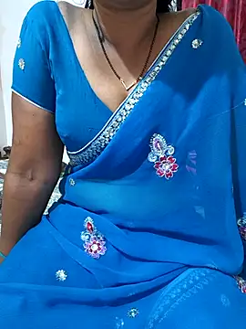 Snapshot of Best_Kannada_Couple chatting on October 2025 05:10:01 PM Best Kannada Couple online show from October 2025 05:10:01 PM