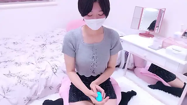 Snapshot of Tsumugi-chan chatting on October 2025 08:59:02 AM Tsumugi-chan online show from October 2025 08:59:02 AM