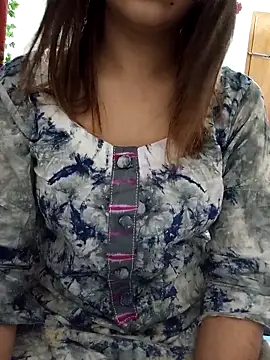 Tanha18 online show from May 2026 04:54:02 PM