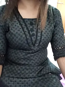 Tanha18 online show from May 2026 04:44:02 PM