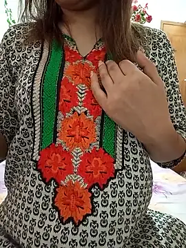 Tanha18 online show from May 2026 12:59:01 AM