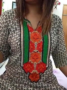 Snapshot of Tanha18 chatting on June 2026 05:41:01 AM Tanha18 online show from June 2026 05:41:01 AM