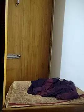 Tanha18 online show from December 2025 08:08:02 AM