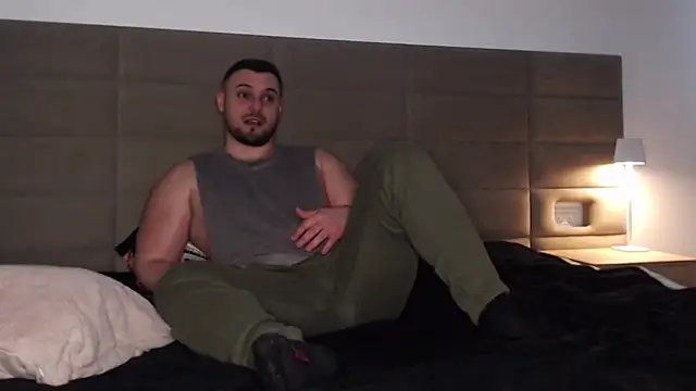 Snapshot of BriannSmith chatting on February 2026 01:57:01 PM BriannSmith online show from February 2026 01:57:01 PM