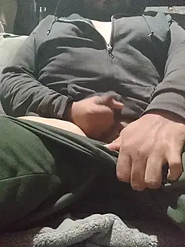 axel-spr online show from December 2025 04:46:02 AM