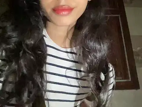 Snapshot of youngriri2 chatting on October 2025 01:43:02 PM youngriri2 online show from October 2025 01:43:02 PM