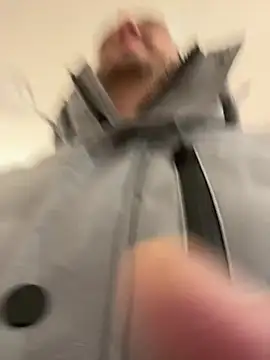 AlexGogo23 online show from February 2026 12:04:01 PM