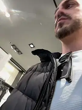 AlexGogo23 online show from March 2026 01:29:02 PM