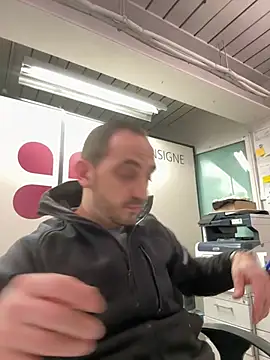 AlexGogo23 online show from February 2026 03:12:02 PM