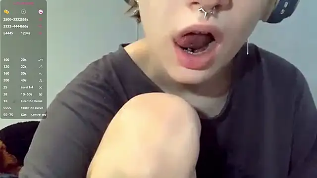 LorRebak online show from November 2025 12:10:02 PM