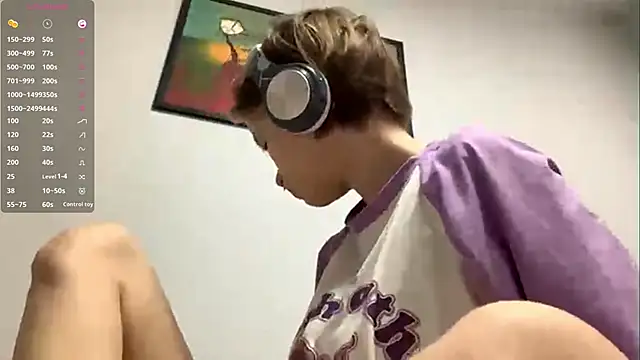 LorRebak online show from November 2025 10:58:02 AM