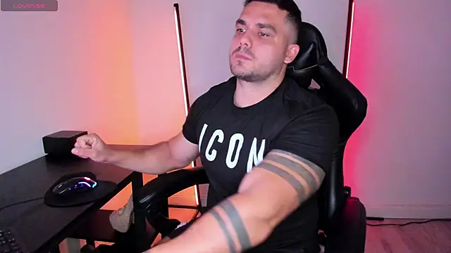 Danielbateson online show from October 2025 12:28:01 PM