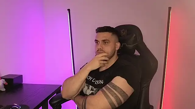 Danielbateson online show from January 2026 01:26:01 PM