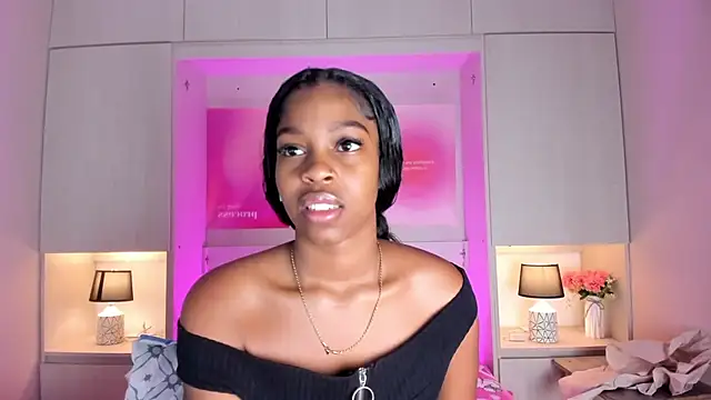 MaraBaker online show from November 2025 12:39:02 PM