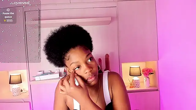 MaraBaker online show from November 2025 12:10:02 PM