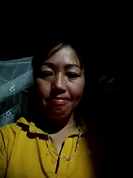 Snapshot of Yanmey chatting on October 2025 11:18:02 PM Yanmey online show from October 2025 11:18:02 PM