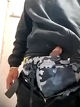 SlingingAsteroid online show from November 2025 07:36:02 PM