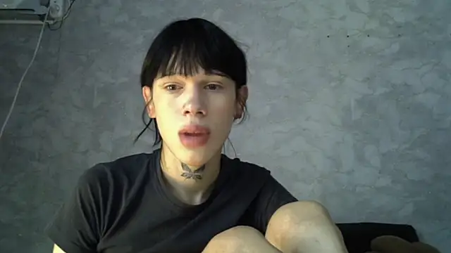 Snapshot of mun_poli chatting on November 2025 11:25:02 AM mun poli online show from November 2025 11:25:02 AM