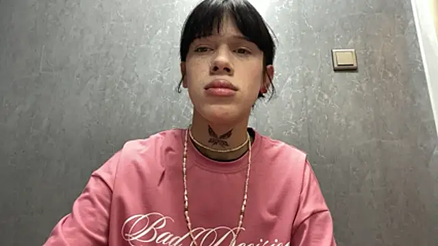 Snapshot of mun_poli chatting on November 2025 10:35:01 PM mun poli online show from November 2025 10:35:01 PM