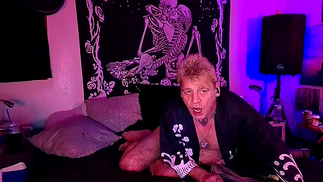 whitehole4bbc252 online show from April 2026 08:32:01 AM