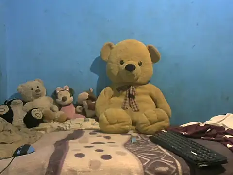 Snapshot of Indiansmiley01 chatting on October 2025 04:40:02 PM Indiansmiley01 online show from October 2025 04:40:02 PM