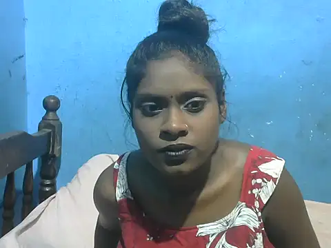 Indiansmiley01 online show from January 2026 04:43:01 PM