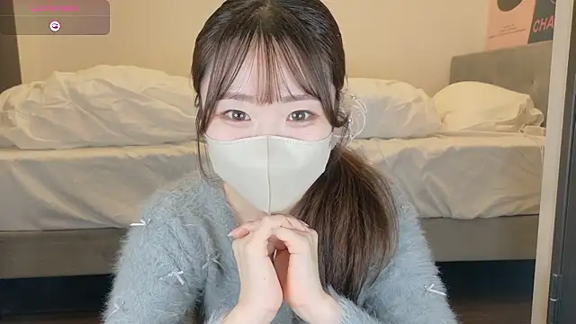 Snapshot of yura_ra_ra chatting on April 2026 01:17:02 PM yura ra ra online show from April 2026 01:17:02 PM