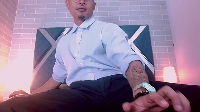 Jayden Morris online show from April 2026 02:07:02 AM