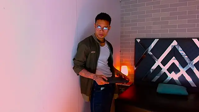 Jayden Morris online show from February 2026 07:23:01 PM