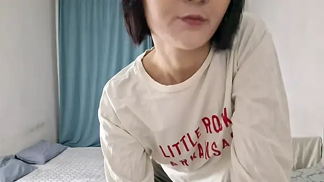 Lyndasilk online show from March 2026 04:20:01 PM