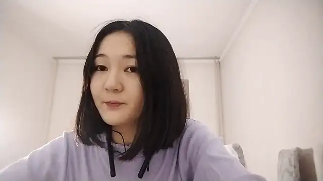 Lyndasilk online show from October 2025 02:05:01 PM