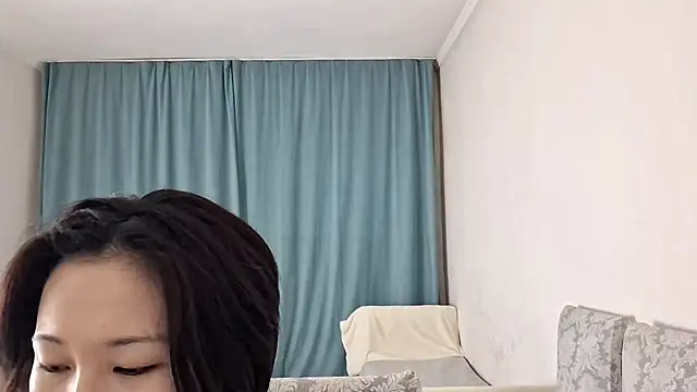 Lyndasilk online show from April 2026 03:13:02 PM