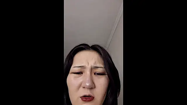 Lyndasilk online show from May 2026 04:25:01 PM