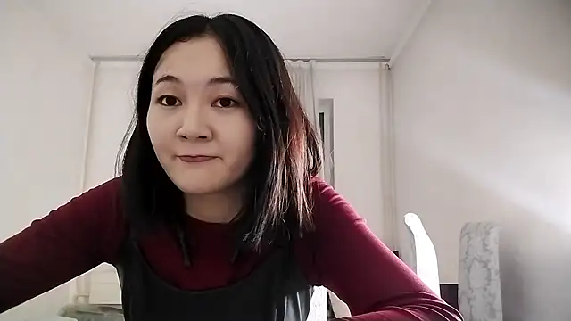 Lyndasilk online show from November 2025 02:21:01 PM