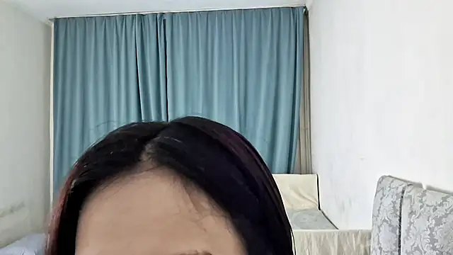 Lyndasilk online show from April 2026 04:19:01 PM