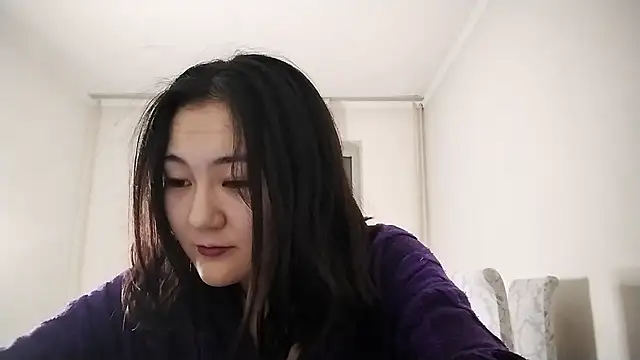 Lyndasilk online show from November 2025 02:11:01 PM