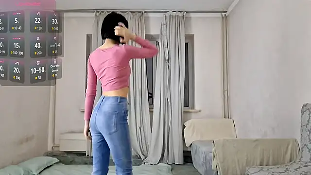 Lyndasilk online show from February 2026 03:30:02 PM