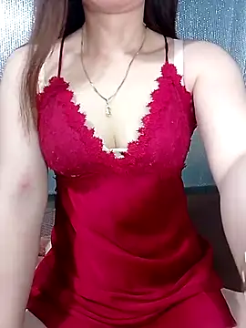 LeanaLy online show from July 2026 11:42:02 PM
